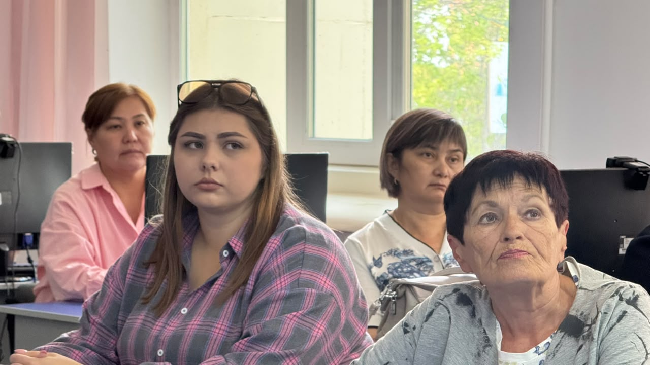«Қазақстан Республикасындағы парламентаризм және Құрылтайдың ролі» тақырыбындағы сараптамалық дөңгелек үстел — 5